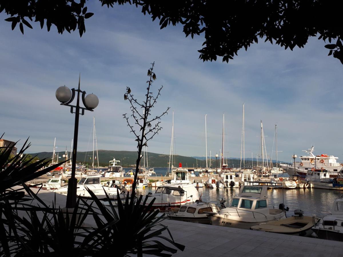 Apartment Ribica Krk Island ภายนอก รูปภาพ